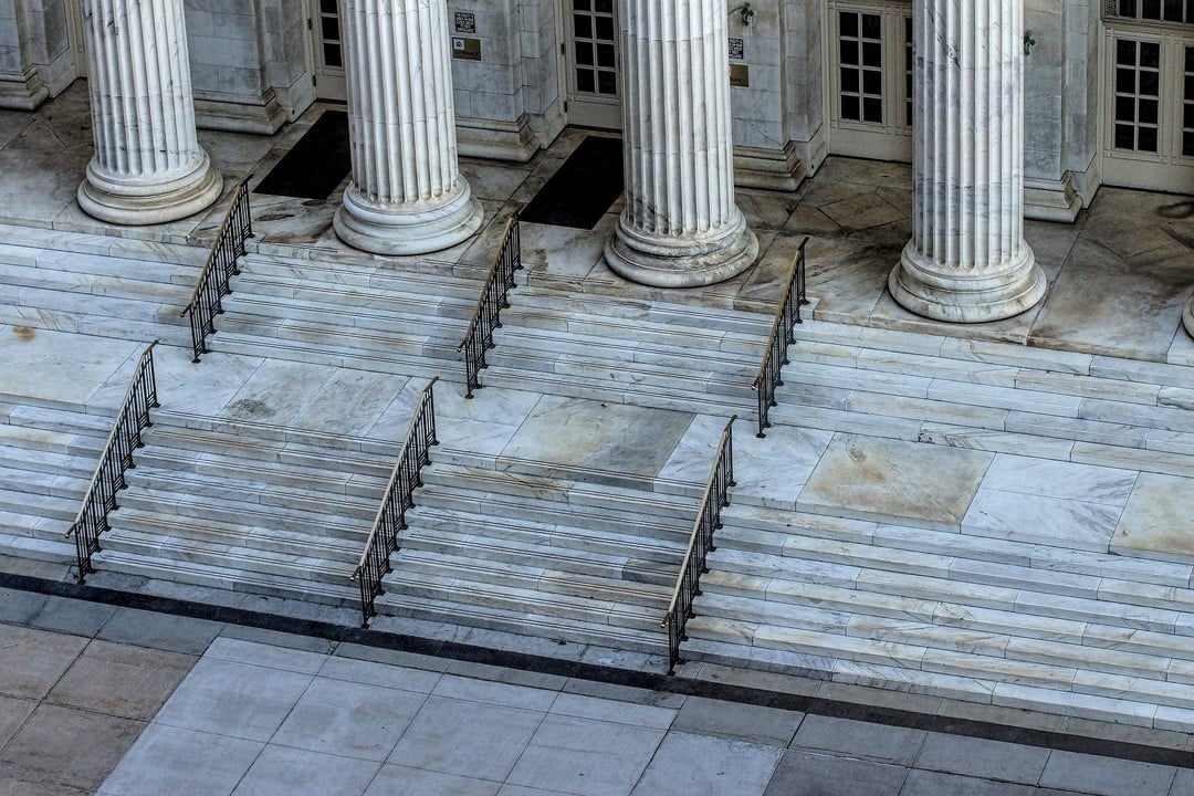 Image of Courthouse Steps